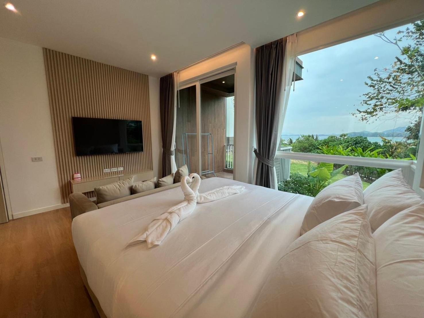 Beachfront Bliss At Naiyang By Alphatel Hotell 4*